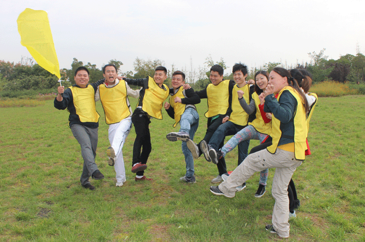 2014年徐州88不动房产精英团队户外拓展训练